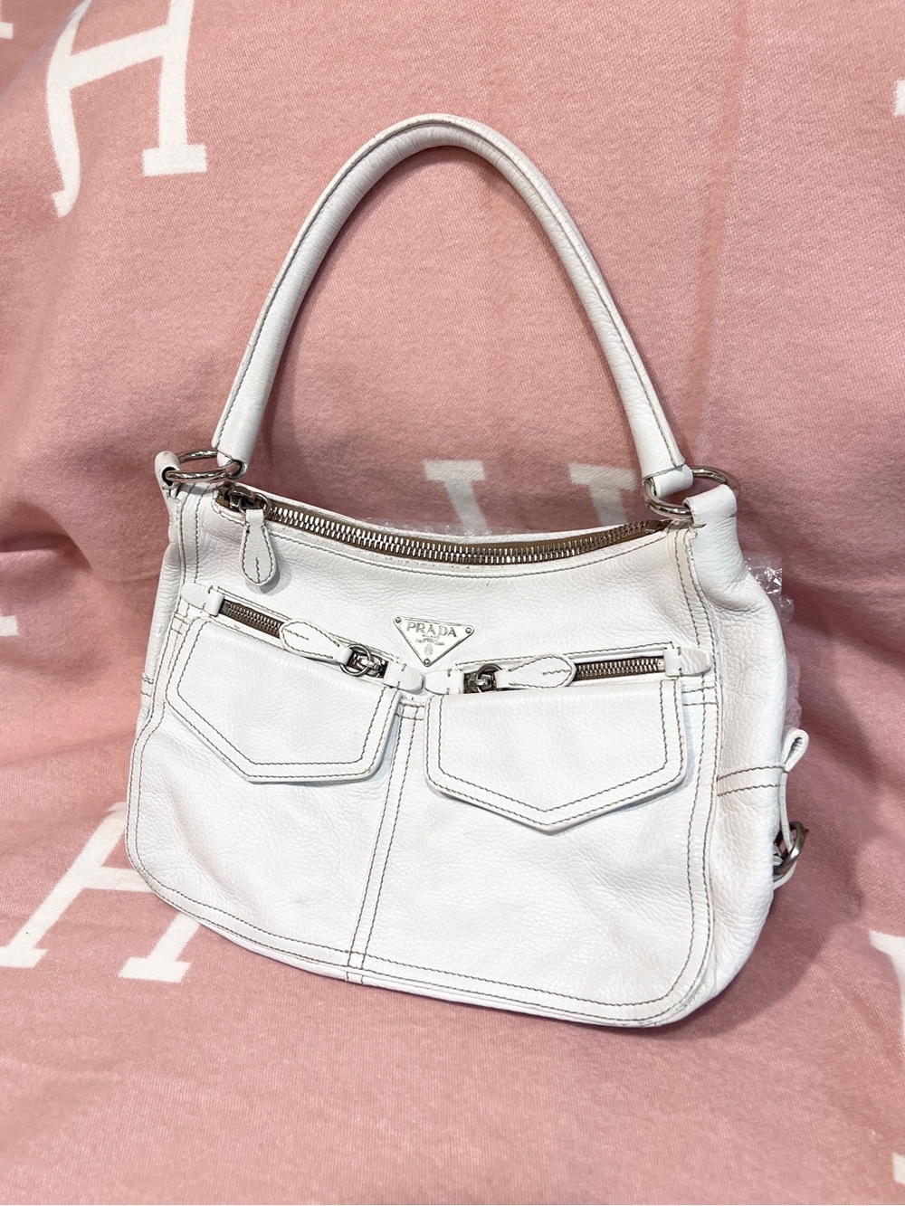 PRADA⭐️AUTHENTIC White Leather Shoulder Buffalo Bag with Zip Pockets! Offers! - Picture 4 of 11